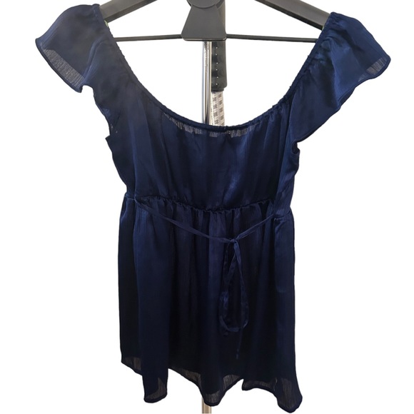 American Rag satin look peasant top size XS - Picture 4 of 7